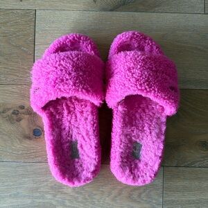 Ugg Cozetta Slippers